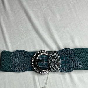 Charming Charlie belt shiny and elastic metal buckle